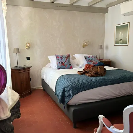 Maison Bagatelle